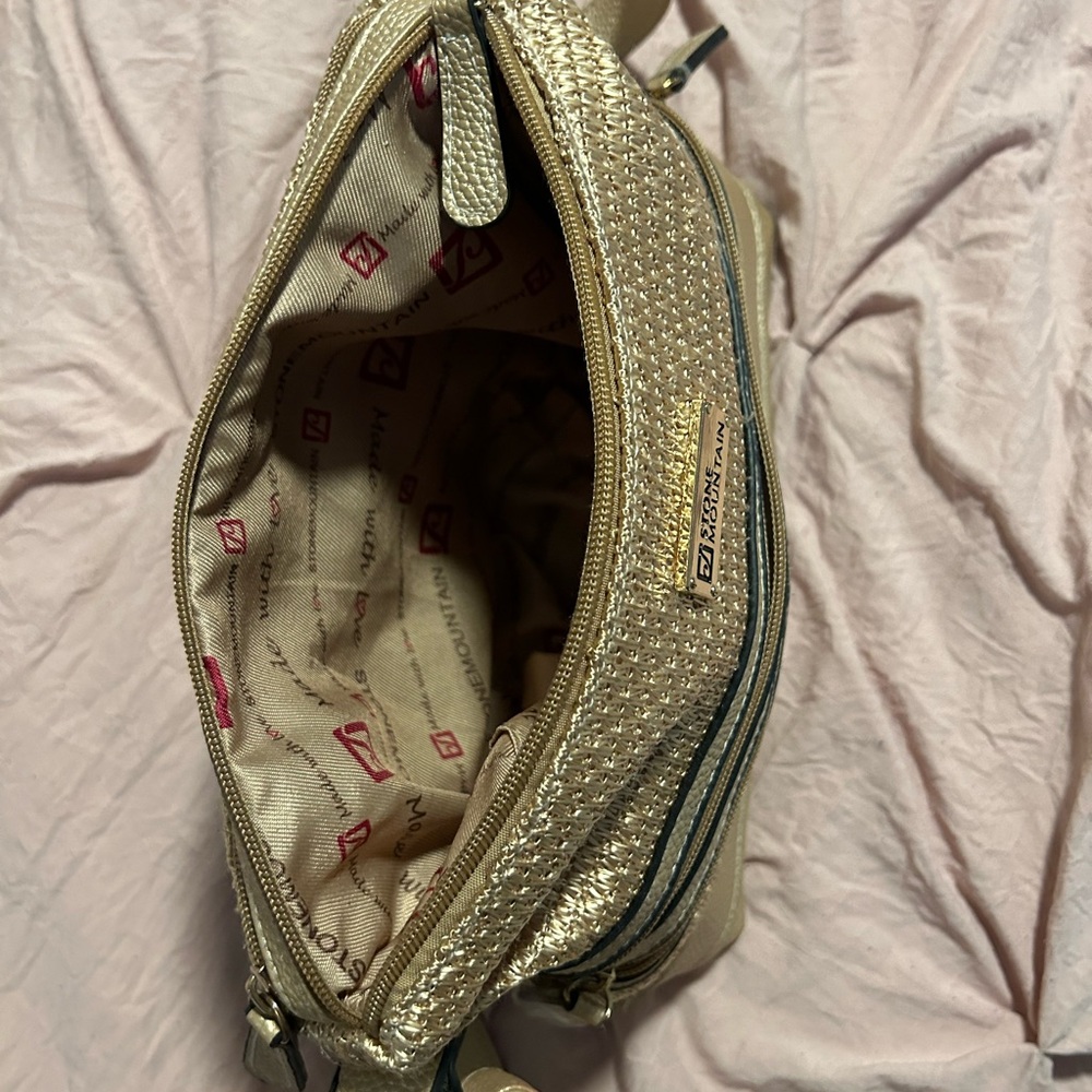 Purse never used - Picture 4 of 4